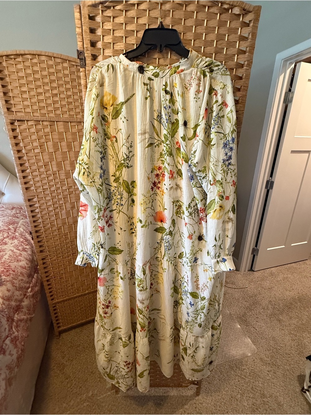 H&M Cream Maxi Dress with Green & Pink Floral Print - Picture 4 of 8